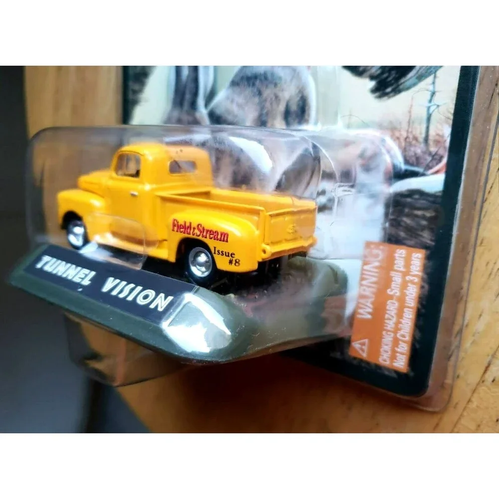 1999 Racing Champions TUNNEL VISION Yellow Pickup Truck Field & Stream Issue #8